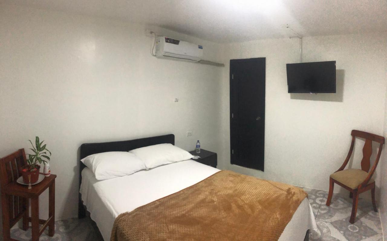 L'Vanna Hotel 佩德纳莱斯 外观 照片